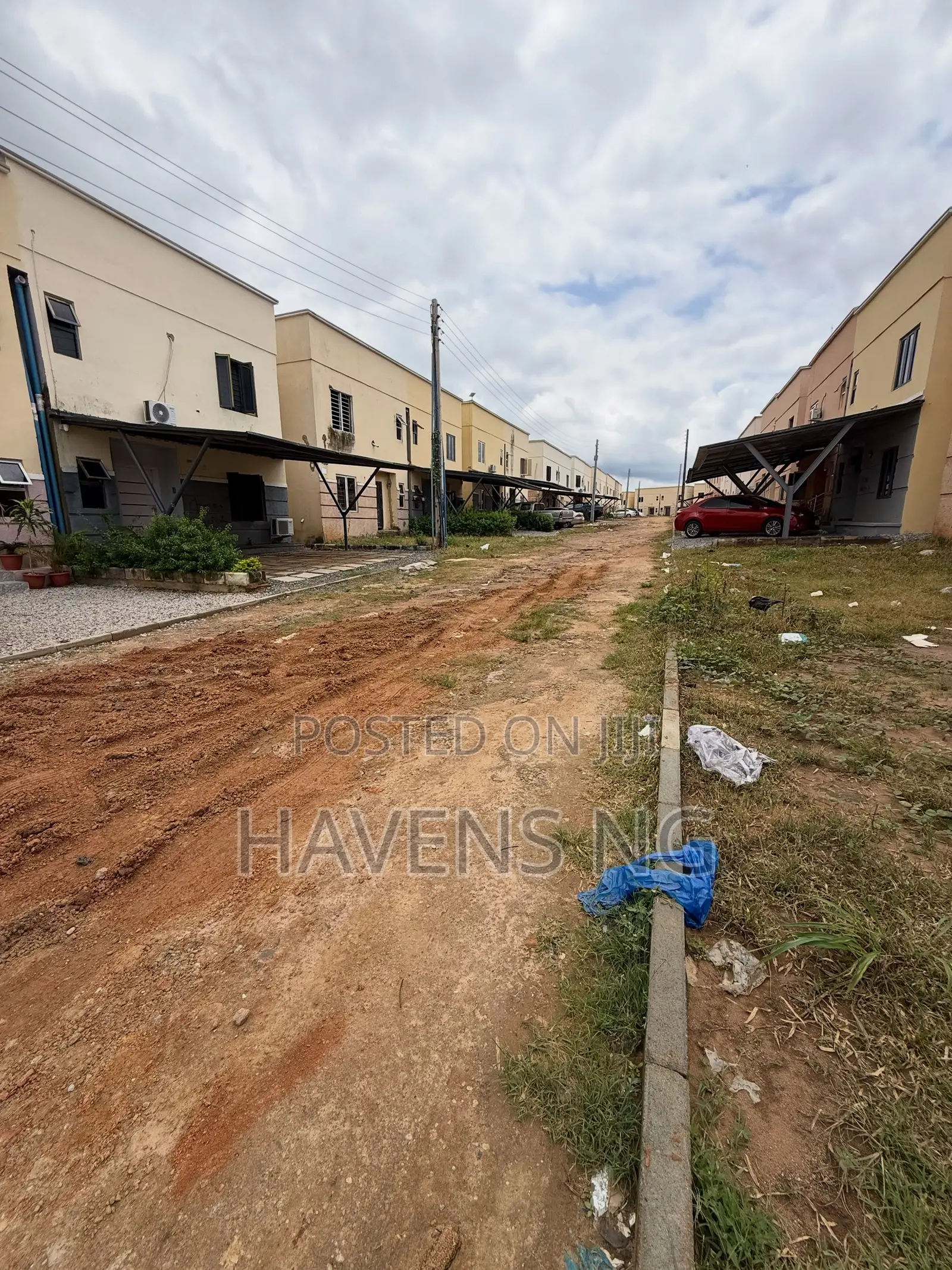 4bdrm Duplex in Life Camp for sale in Life Camp