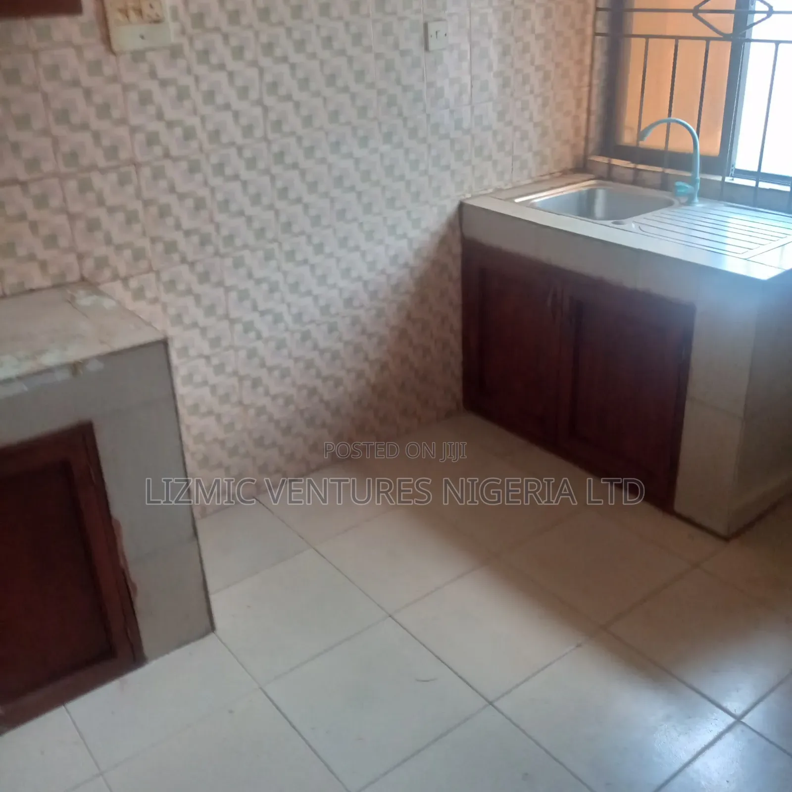 Furnished 3bdrm Apartment in Onimaba, Ikotun/Igando for rent in Ikotun/Igando