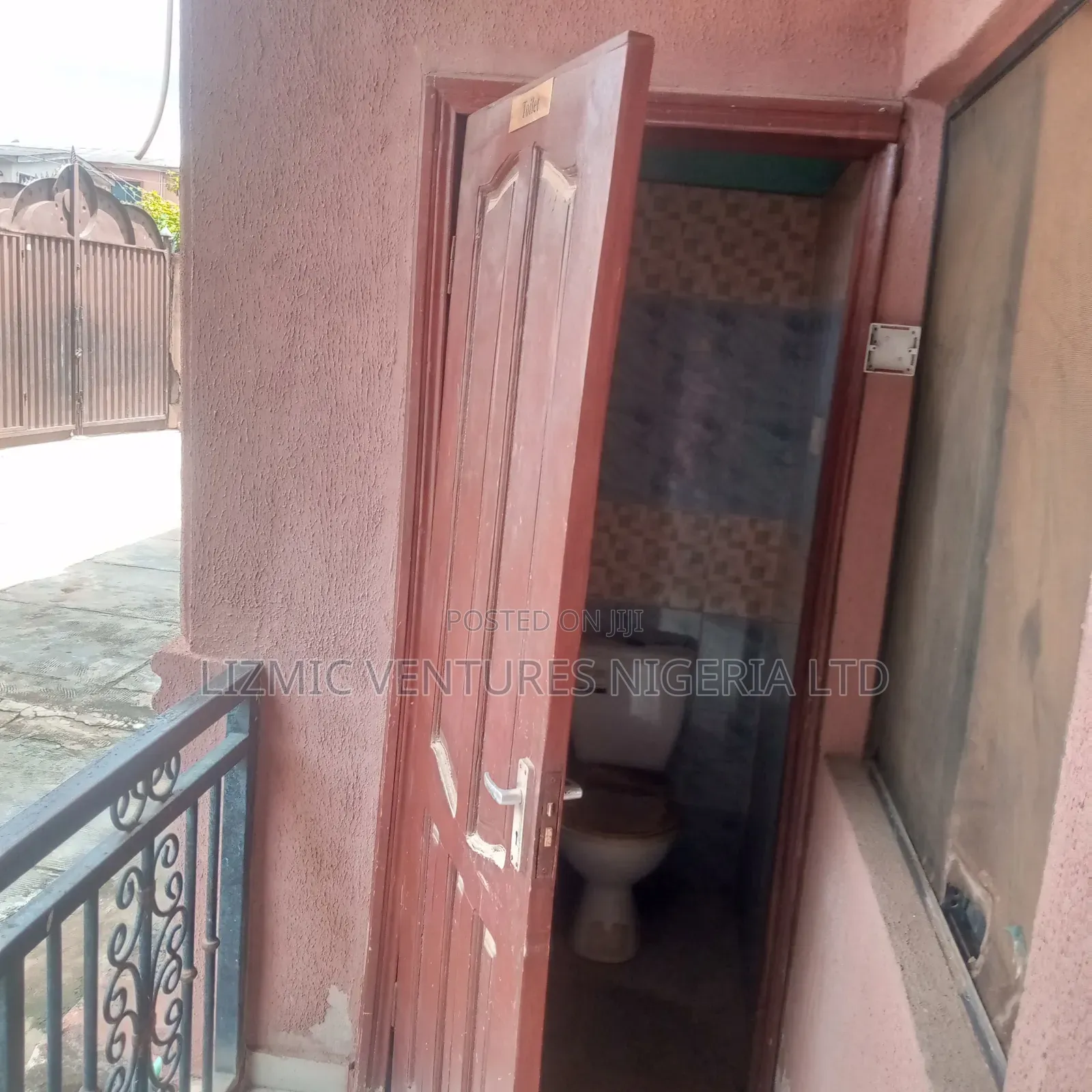 Furnished 3bdrm Apartment in Onimaba, Ikotun/Igando for rent in Ikotun/Igando