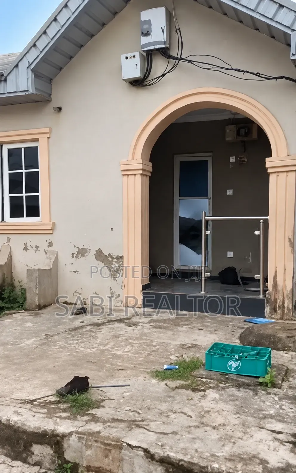Furnished 4bdrm Bungalow in Alagbado for sale in Alagbado