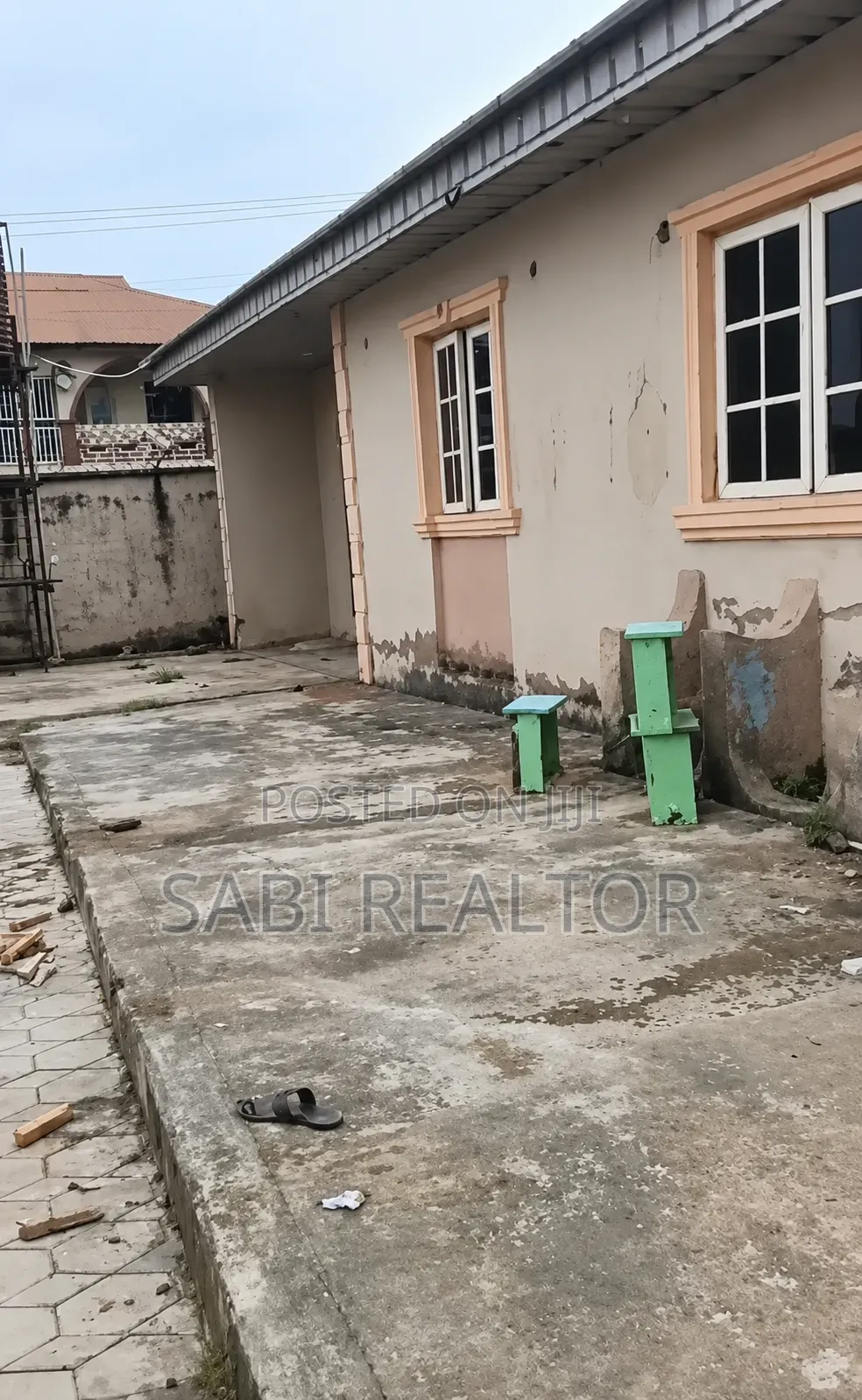 Furnished 4bdrm Bungalow in Alagbado for sale in Alagbado