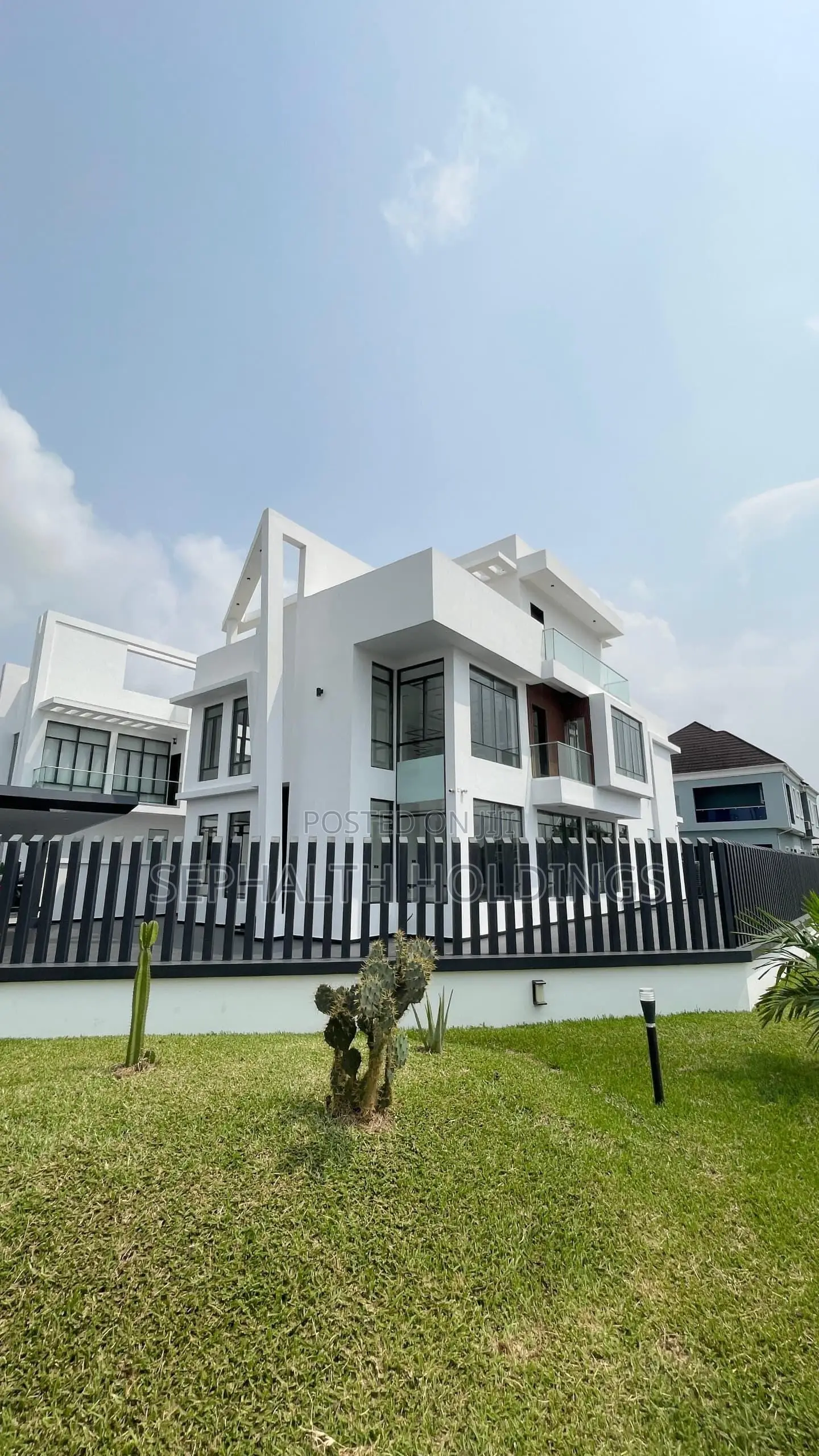 5bdrm Duplex in Osapa london for sale in Osapa london