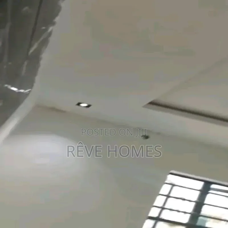 Studio Apartment in Adekunle for rent in Adekunle