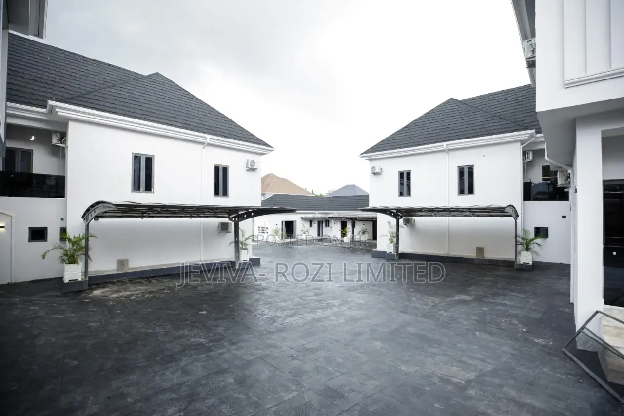 4bdrm Duplex in Gwarinpa Estate for sale in Gwarinpa