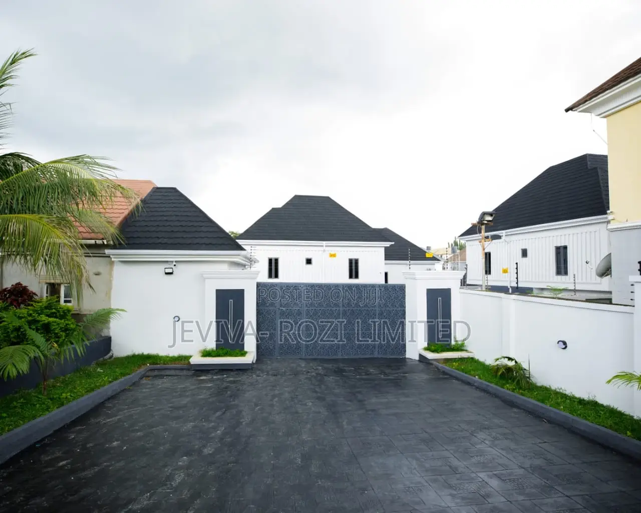 4bdrm Duplex in Gwarinpa Estate for sale in Gwarinpa