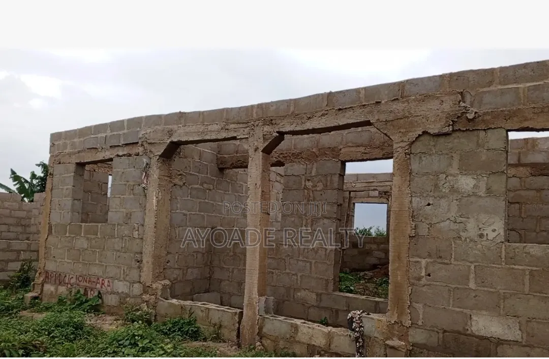 3bdrm House in Odeyale, Ibadan for sale in Ibadan