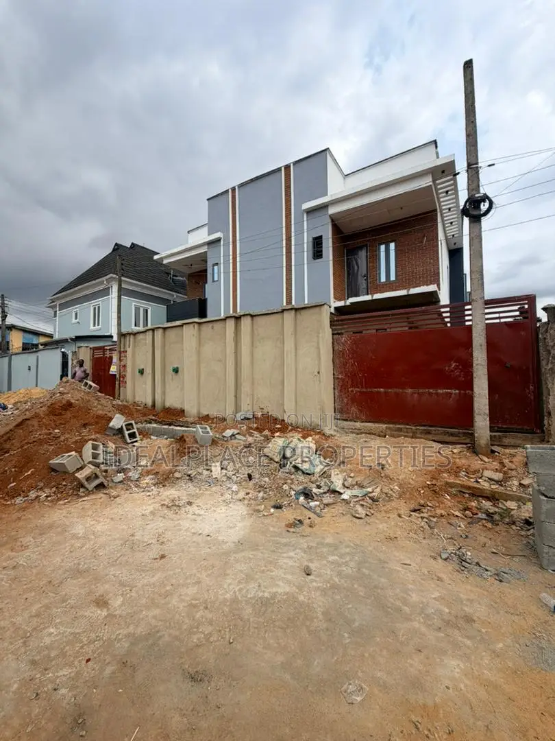 3bdrm Duplex in Fagba for sale in Fagba