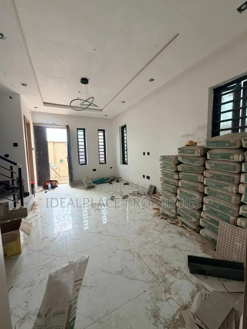 3bdrm Duplex in Fagba for sale in Fagba