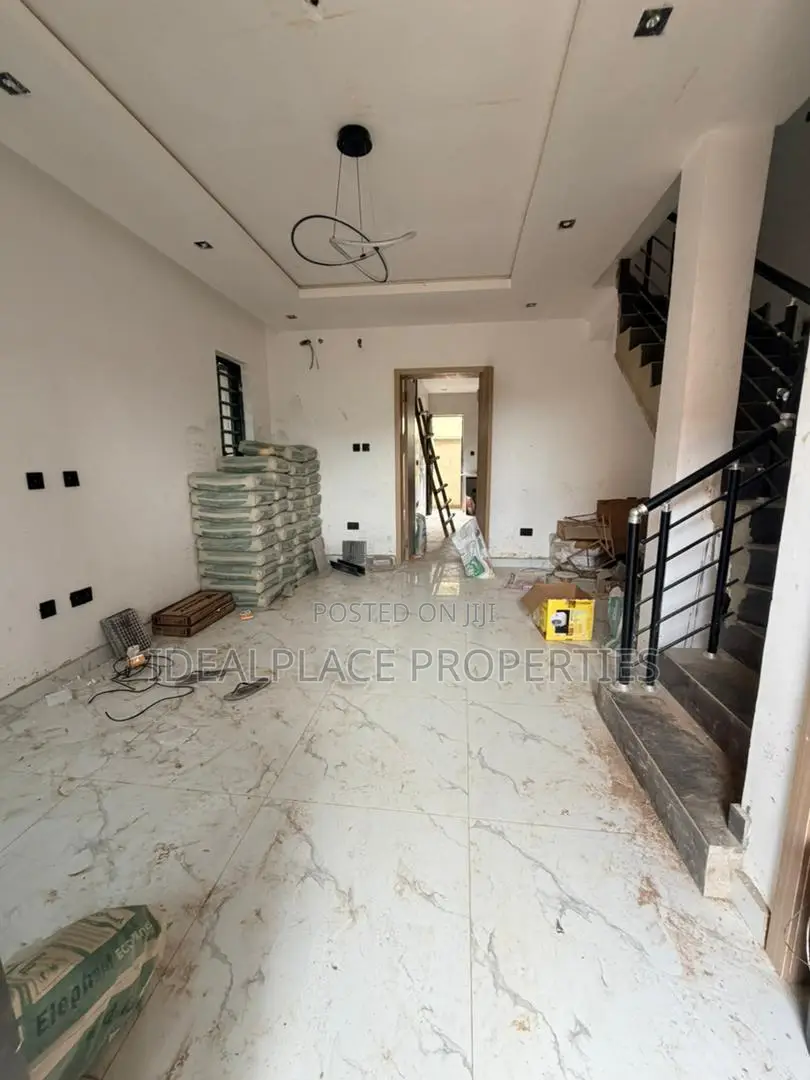 3bdrm Duplex in Fagba for sale in Fagba