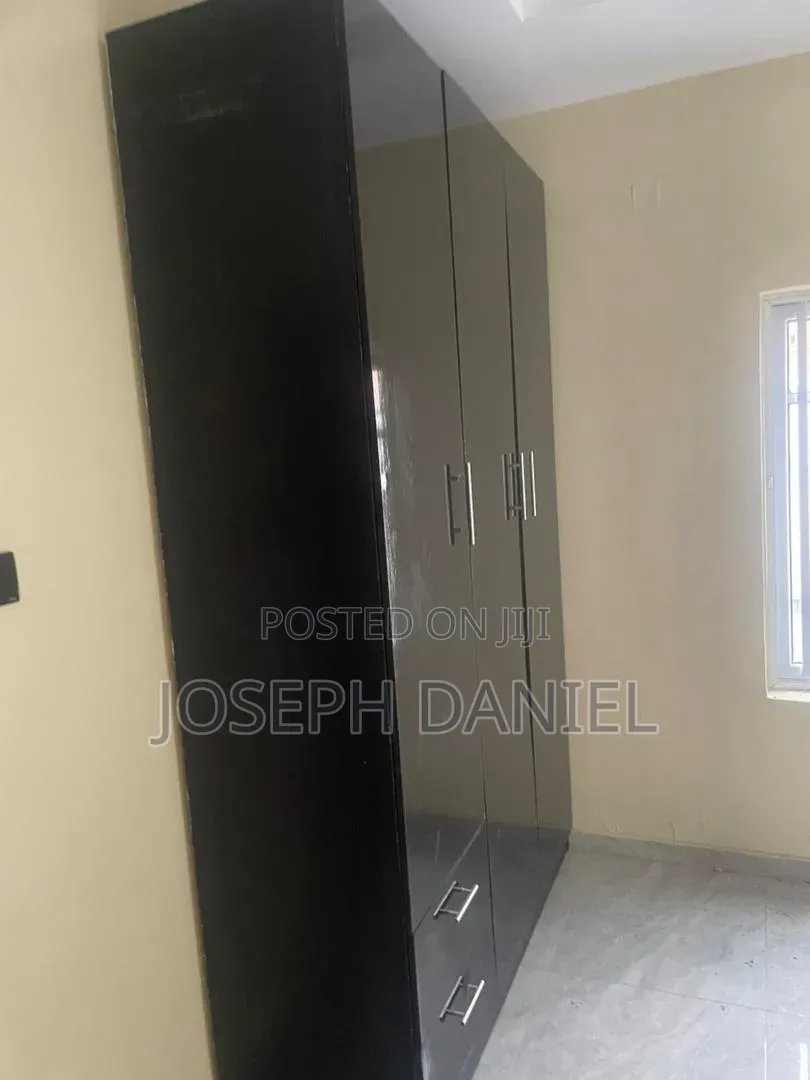 3bdrm Block of Flats in Magodo Gra for rent in GRA Phase 1