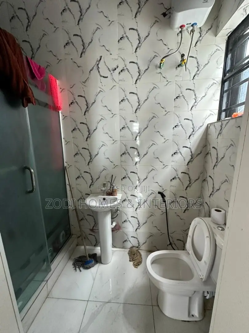 2bdrm Apartment in Skc Van Daniels, Lekki for rent in Lekki