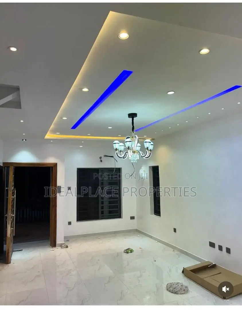 4bdrm Duplex in Ipaja for sale in Ipaja