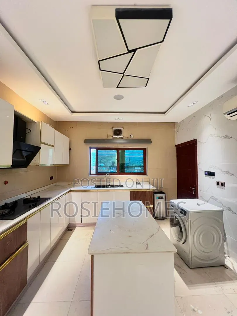 3bdrm Apartment in Banana Island for rent in Banana Island
