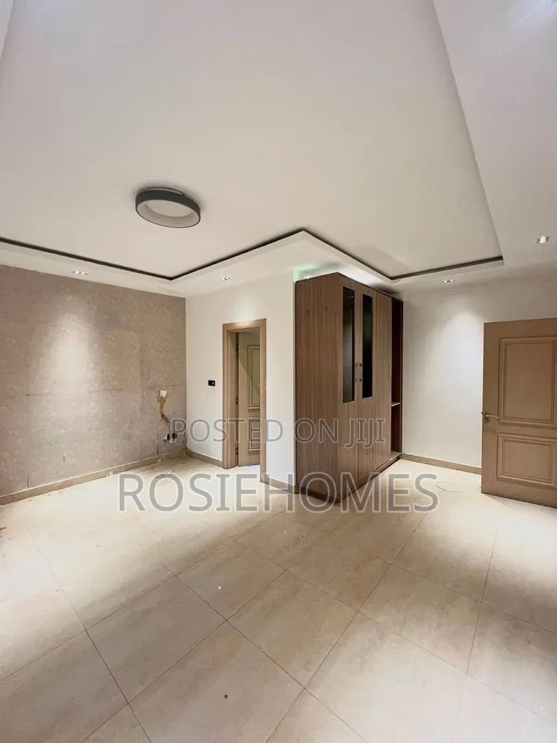 3bdrm Apartment in Banana Island for rent in Banana Island
