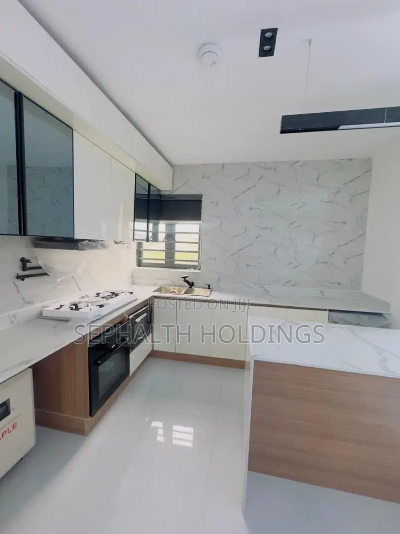 Furnished 1bdrm Apartment in Lekki Phase 1 for sale in Lekki Phase 1