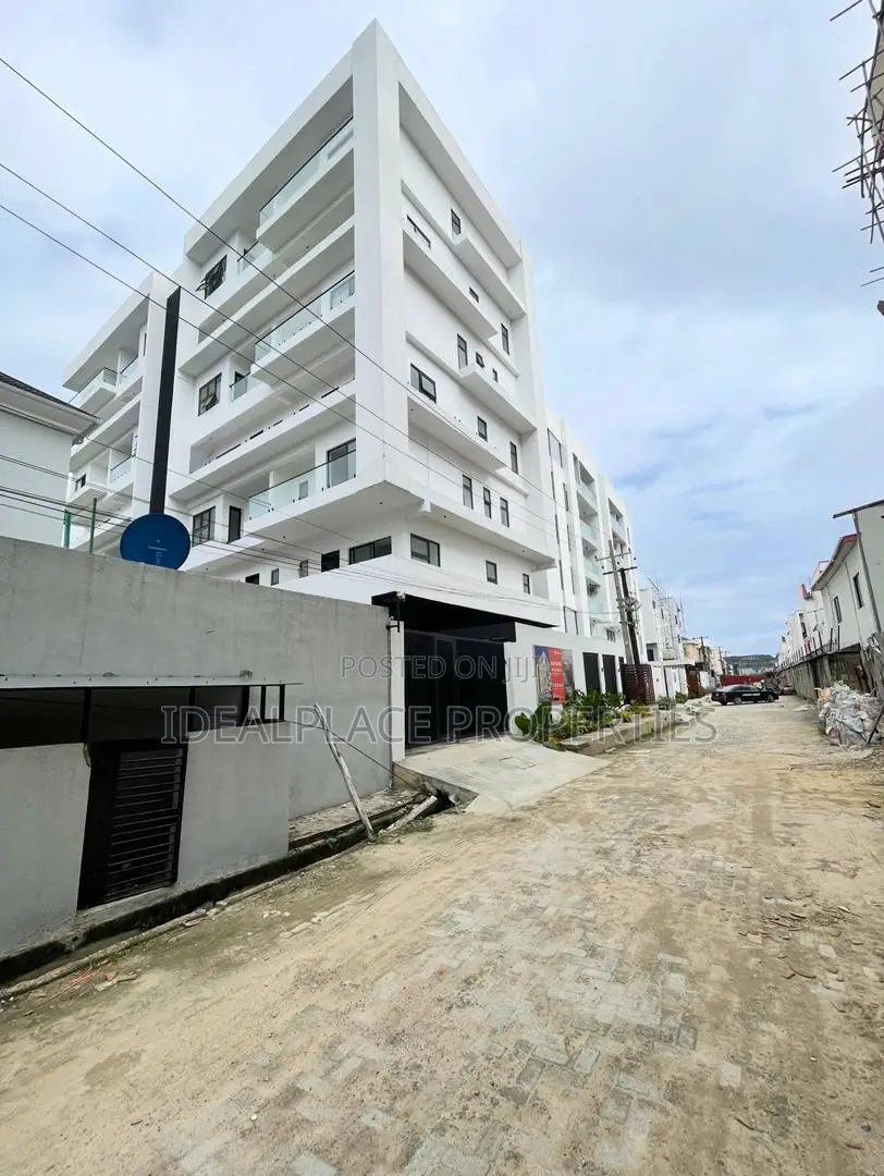 3bdrm Maisonette in Lekki Phase 1 for sale in Lekki Phase 1