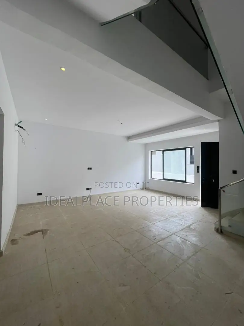 3bdrm Maisonette in Lekki Phase 1 for sale in Lekki Phase 1