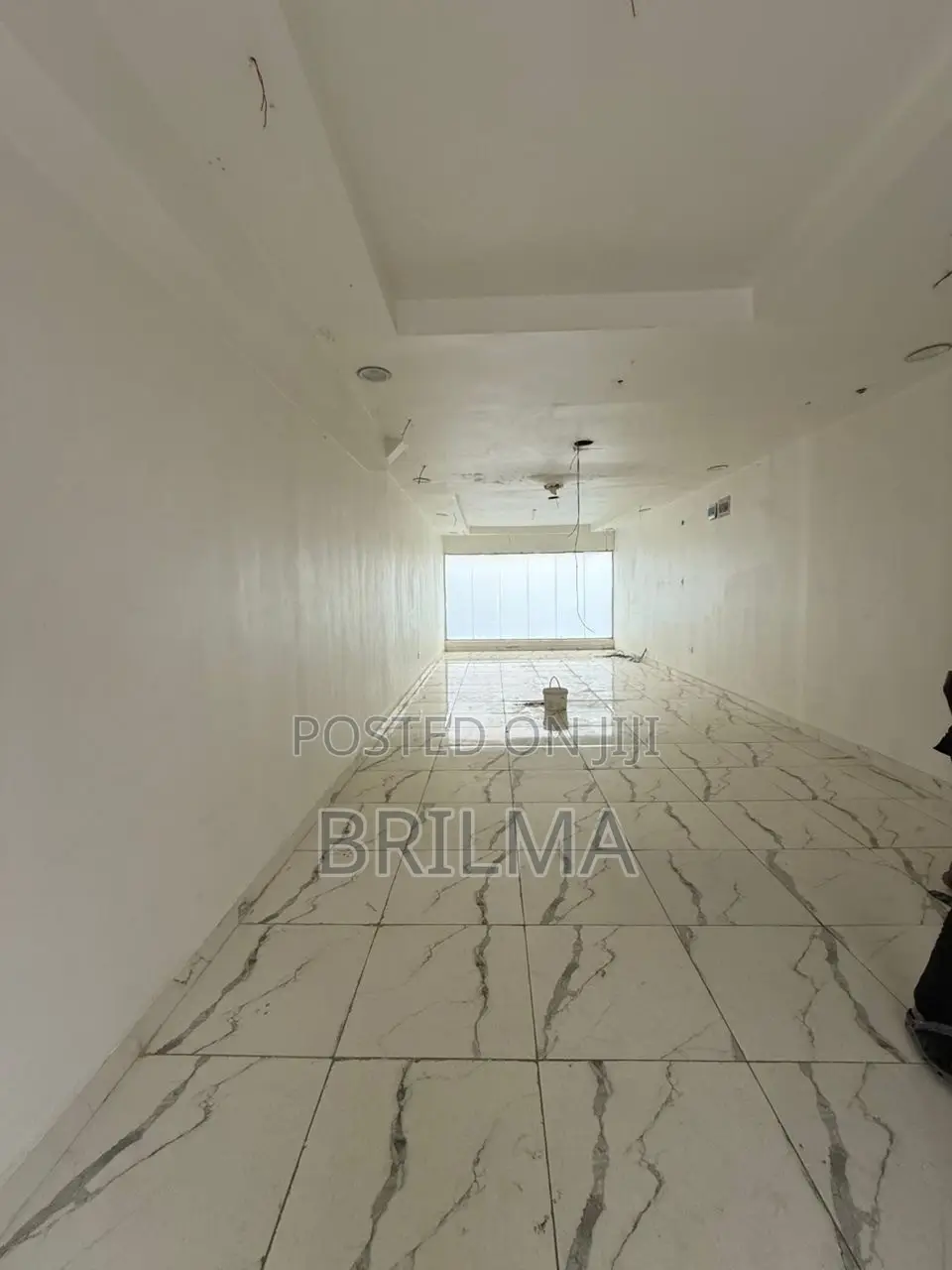 65Sqm Office/Shop Space in Wuse 2 for Rent in Wuse 2