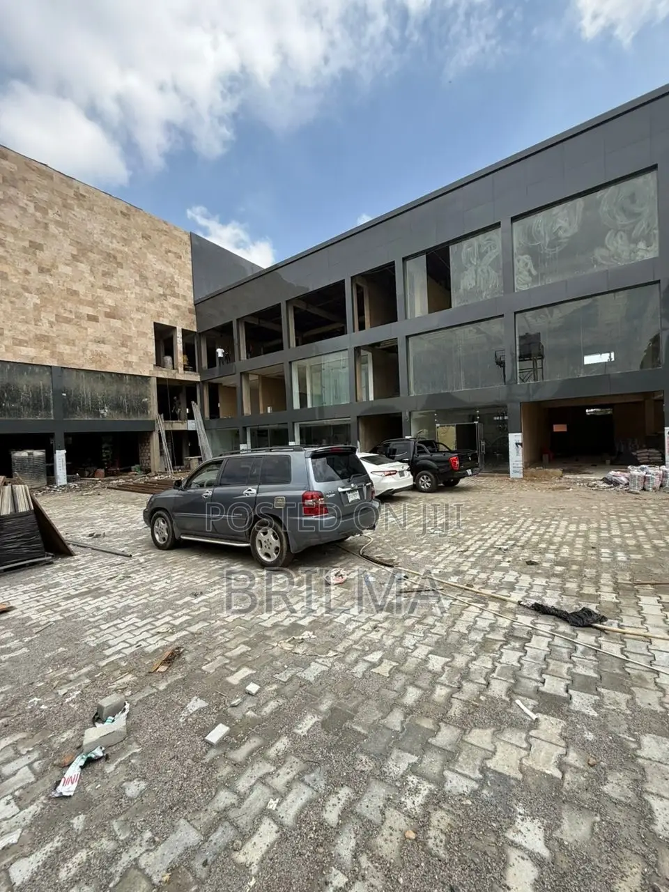 75Sqm Shop/Office Space in Wuse 2 for Rent in Wuse 2