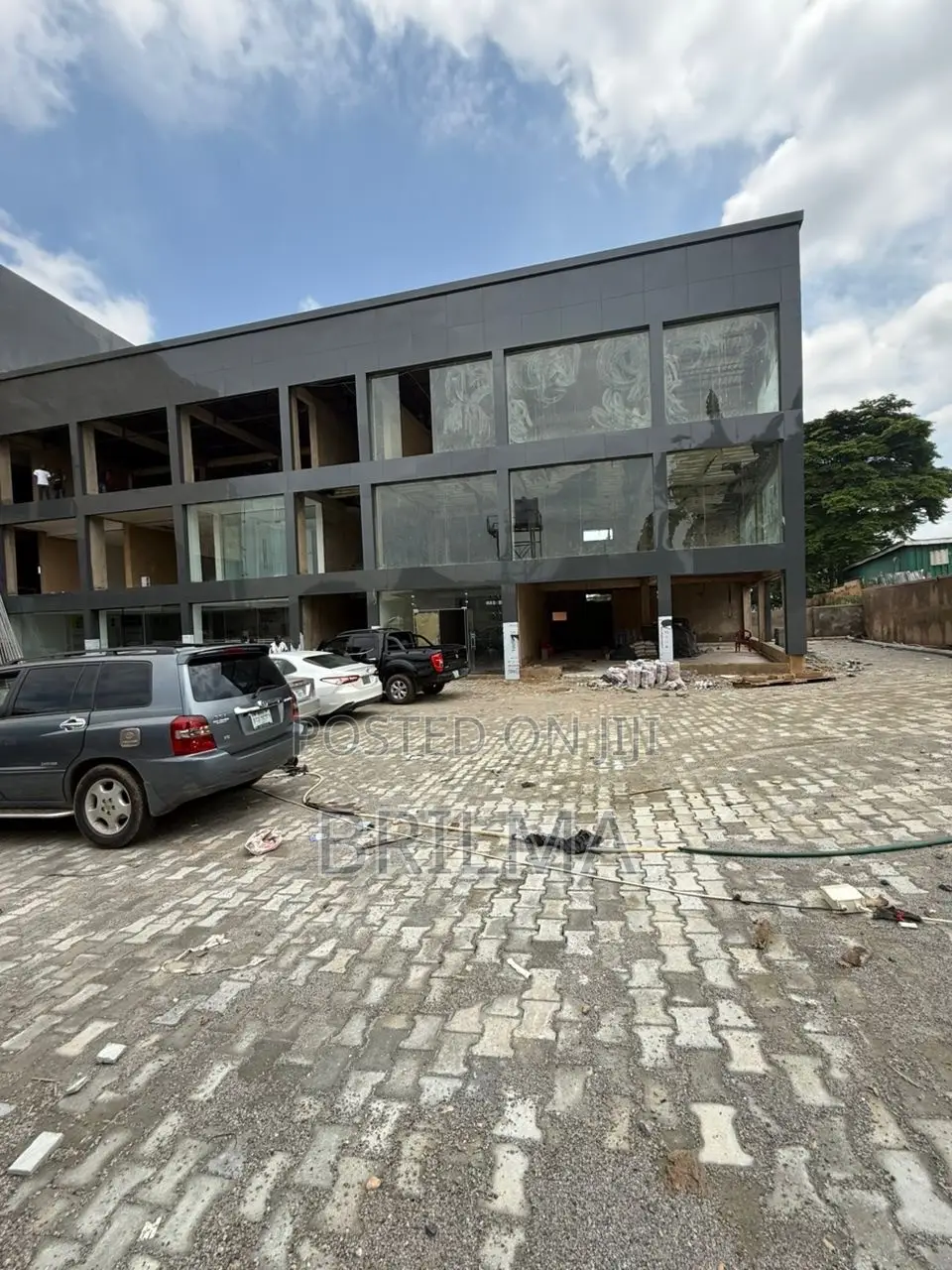 75Sqm Shop/Office Space in Wuse 2 for Rent in Wuse 2