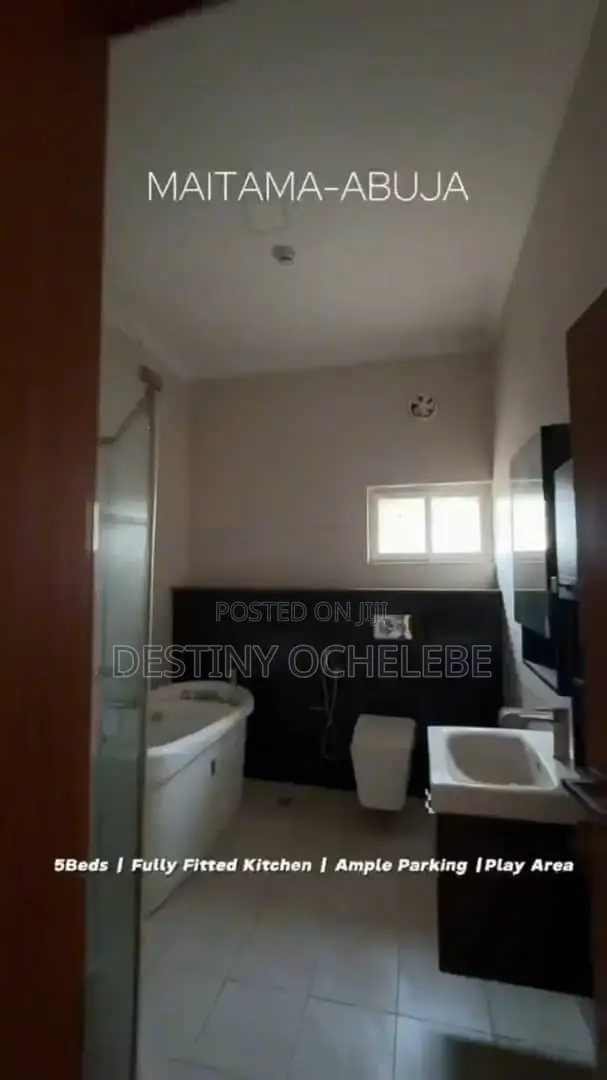 5bdrm Duplex in Maitama for sale in Maitama