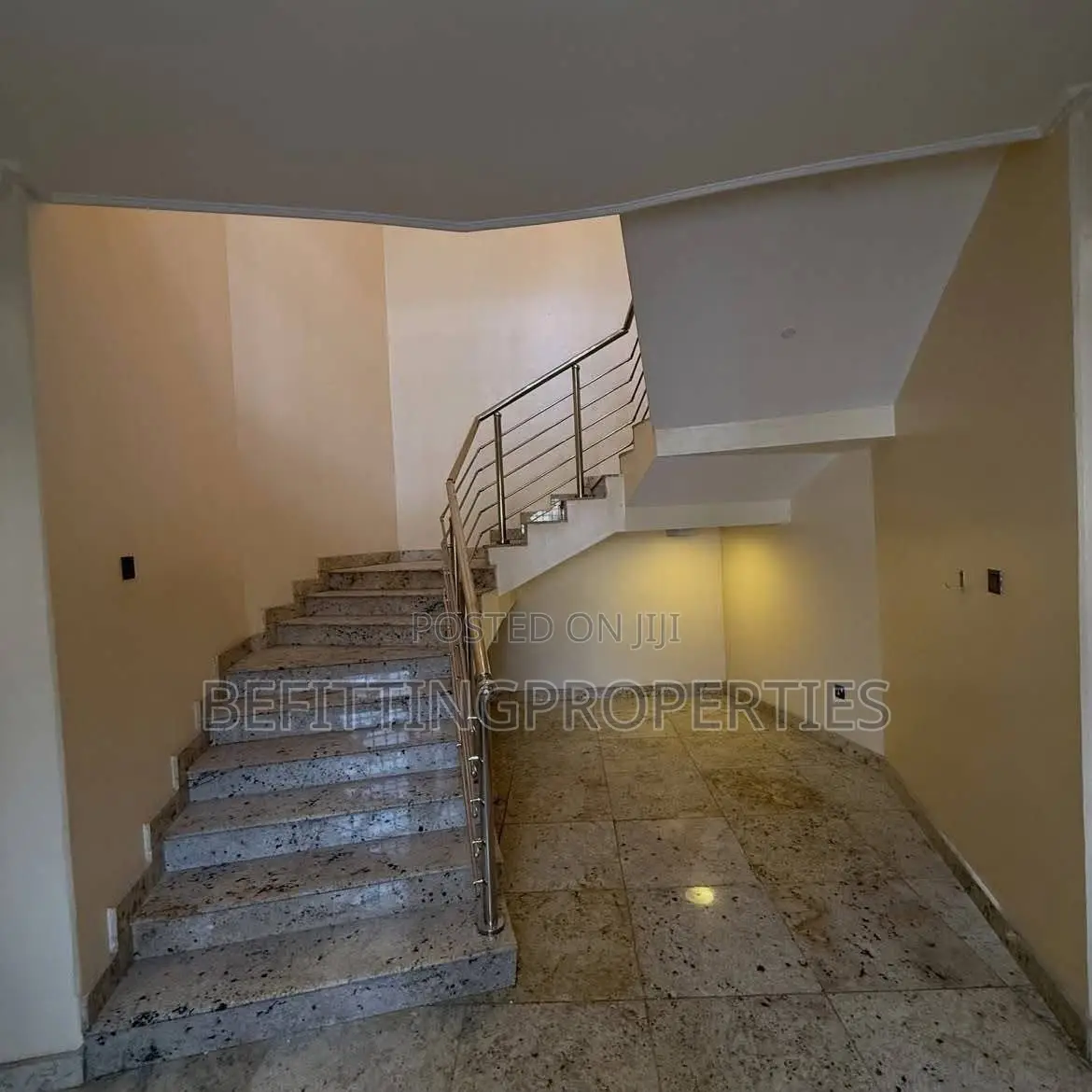 5bdrm Duplex in Abuja (FCT) for sale in Abuja (FCT)