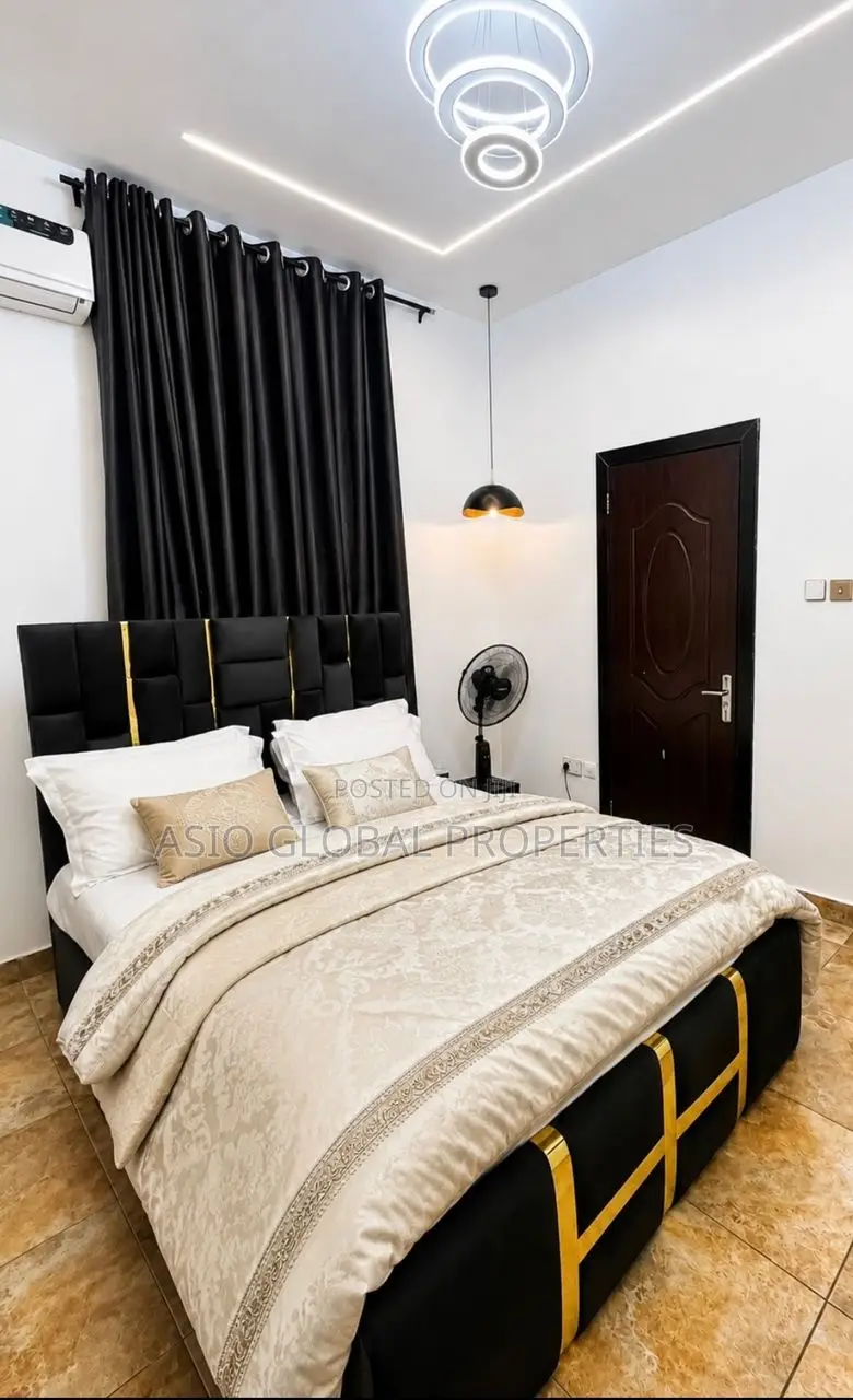 Fully Furnished One Bedroom Apartment With Swimming Pool in Osapa london