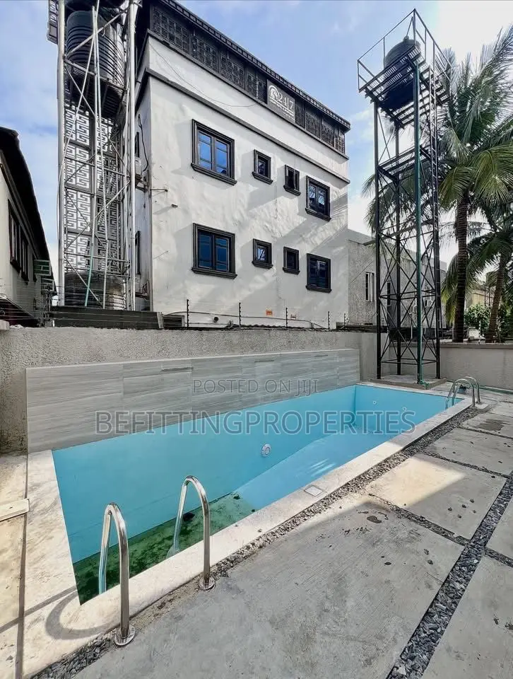 5bdrm House in Lekki for sale in Lekki