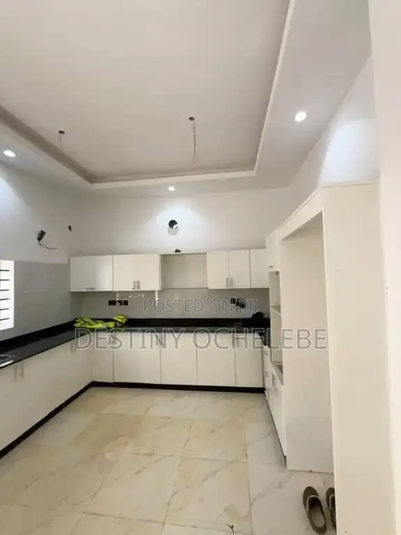 5bdrm Duplex in Katampe Extension for sale in Katampe Extension