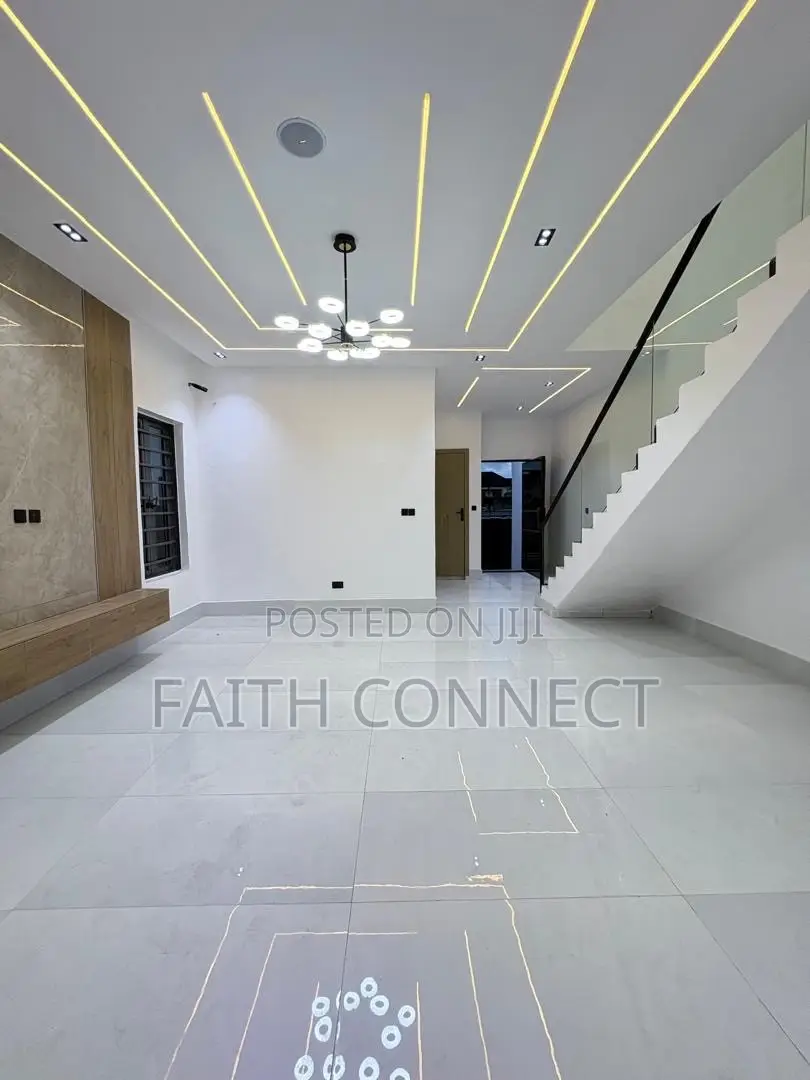 4bdrm Duplex in Shangotede, Ajah for sale in Ajah