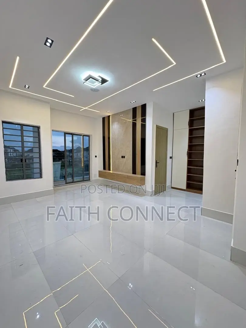 4bdrm Duplex in Shangotede, Ajah for sale in Ajah