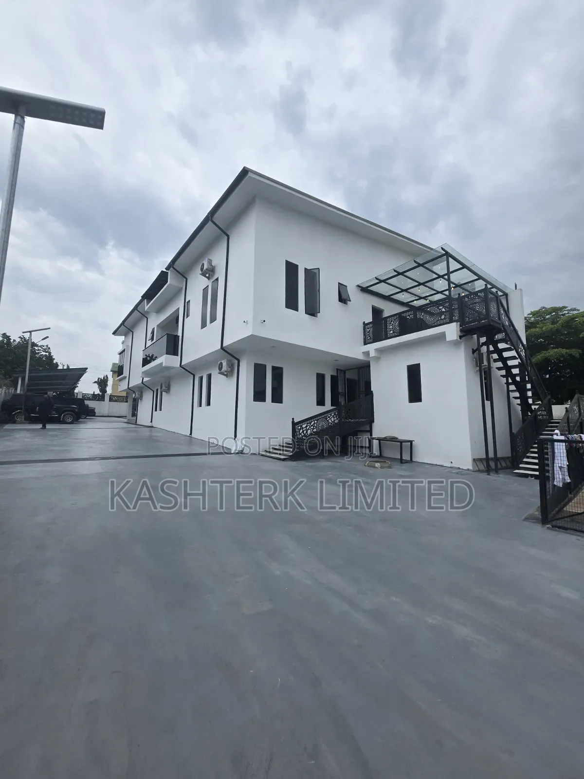 5bdrm Duplex in Gadua Estate, Gaduwa for sale in Gaduwa