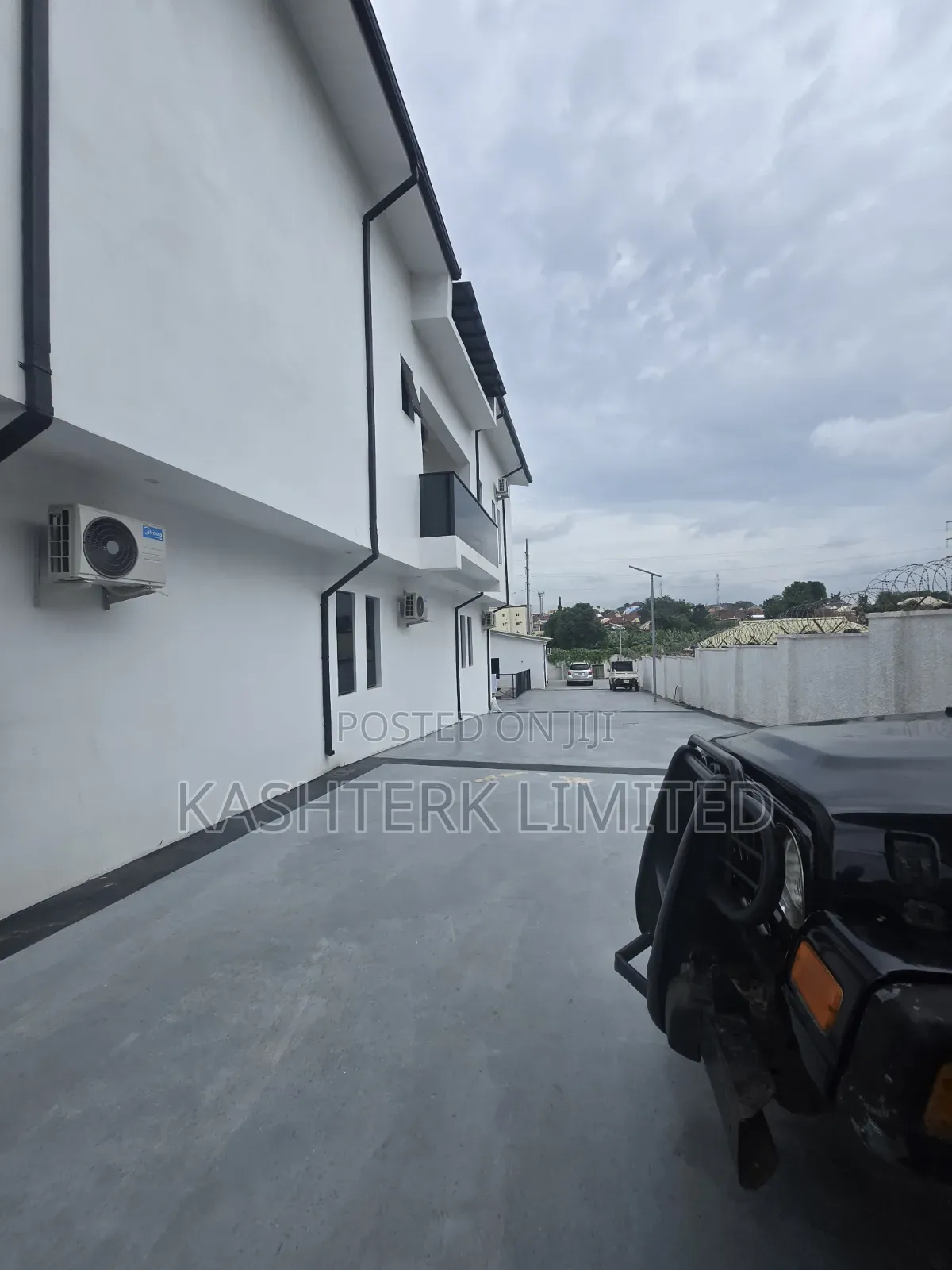 5bdrm Duplex in Gadua Estate, Gaduwa for sale in Gaduwa
