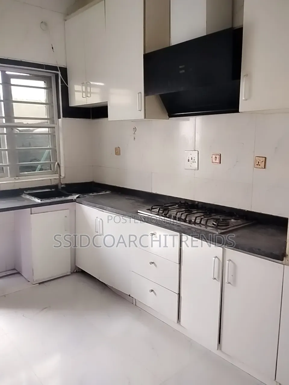 4bdrm Duplex in Call To Access, Chevron for rent in Chevron