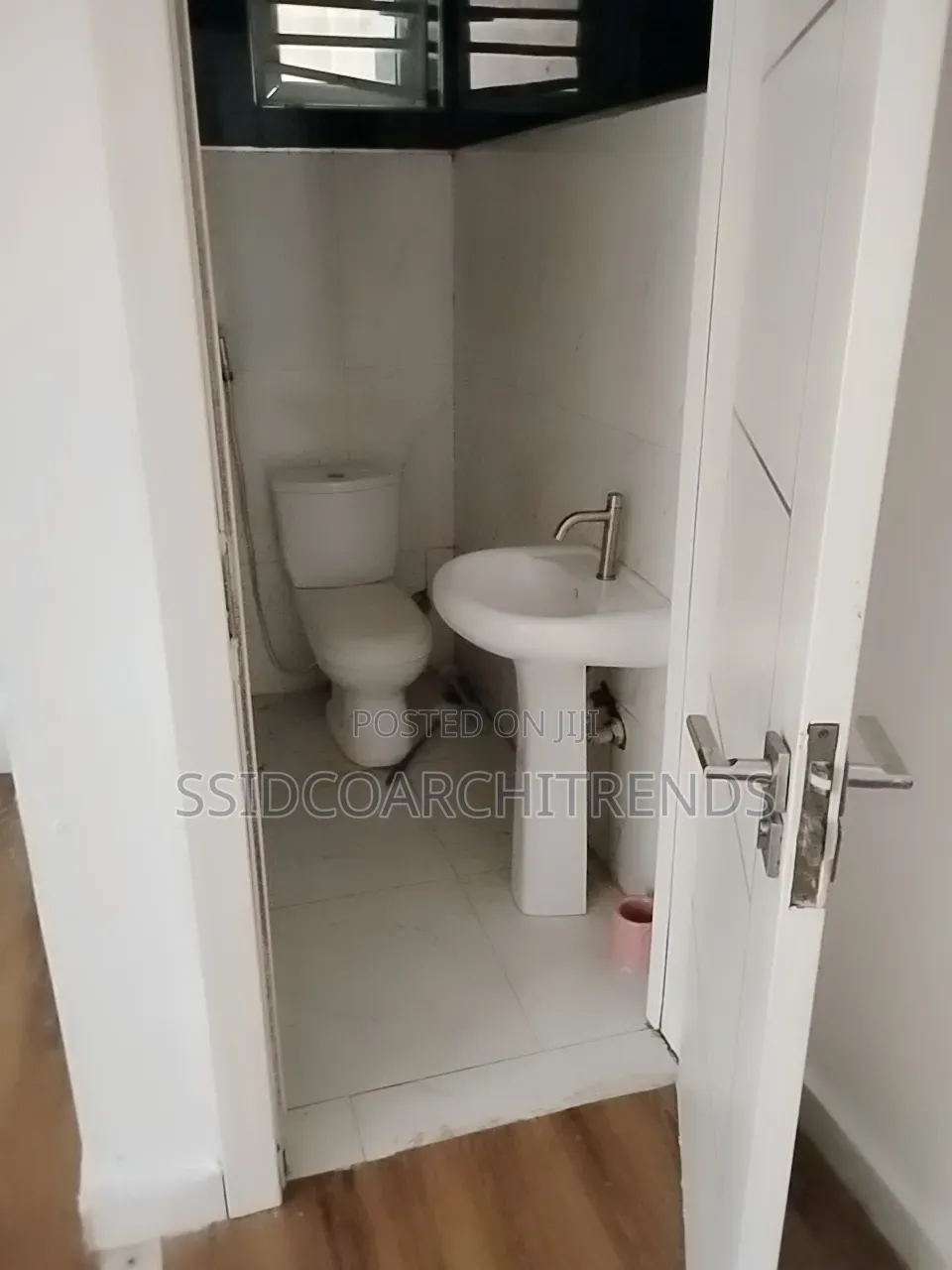 4bdrm Duplex in Call To Access, Chevron for rent in Chevron