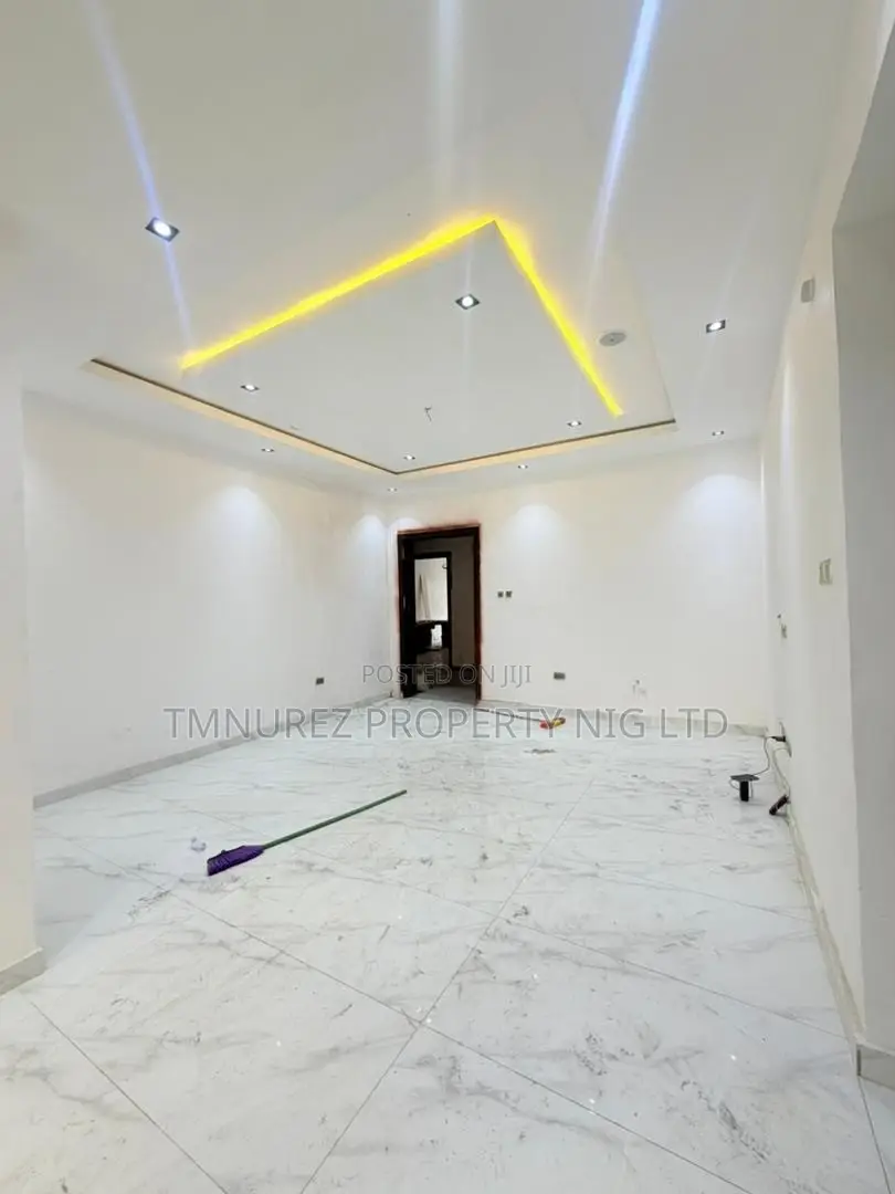 2bdrm Apartment in Magodo for sale in Magodo
