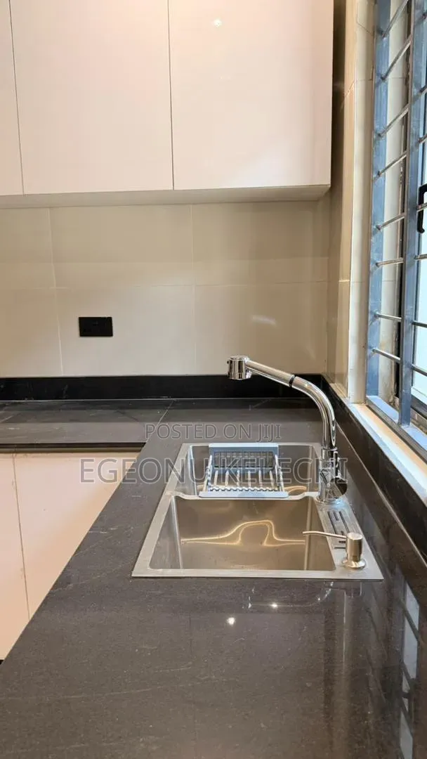 4bdrm Townhouse/Terrace in Guzape District for sale in Guzape District