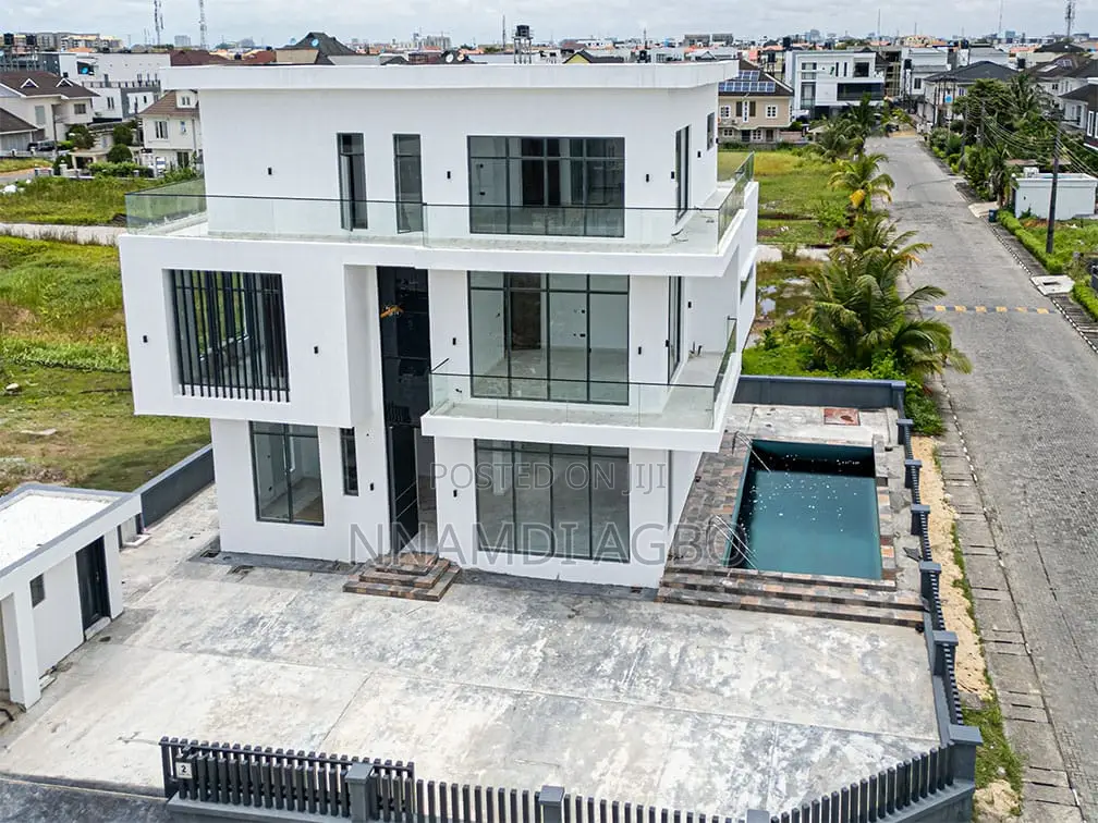 5bdrm Duplex in Osapa london for sale in Osapa london