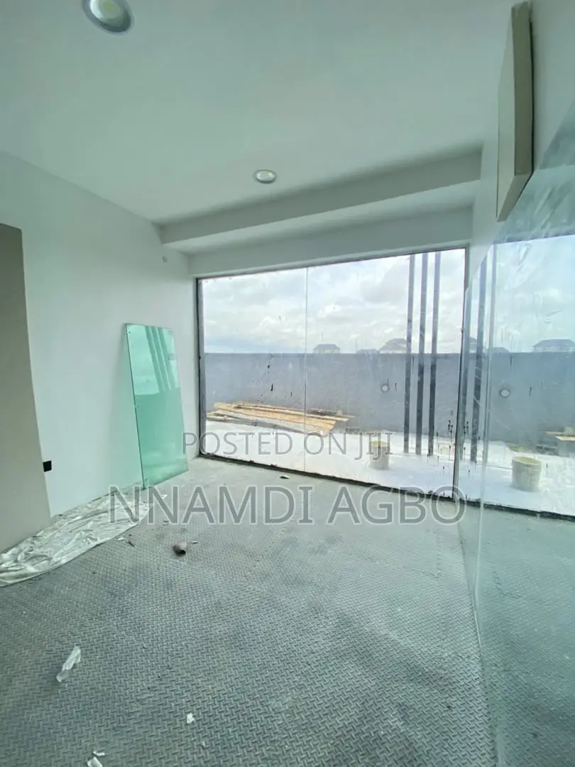 3bdrm Duplex in Sangotedo for sale in Sangotedo
