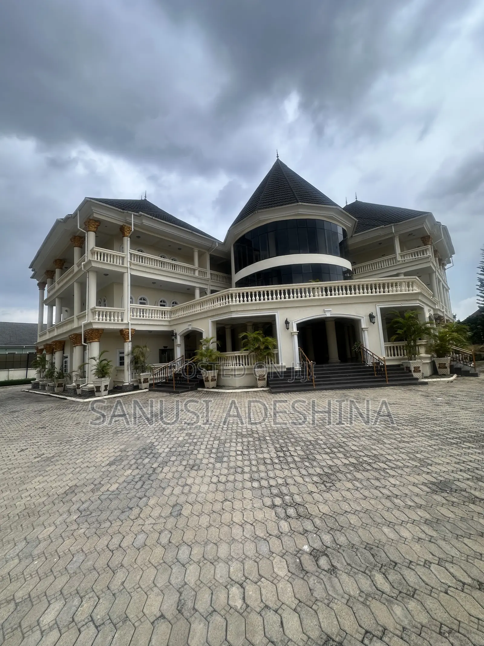 20bdrm Apartment in Katampe Extension At for rent in Katampe Extension