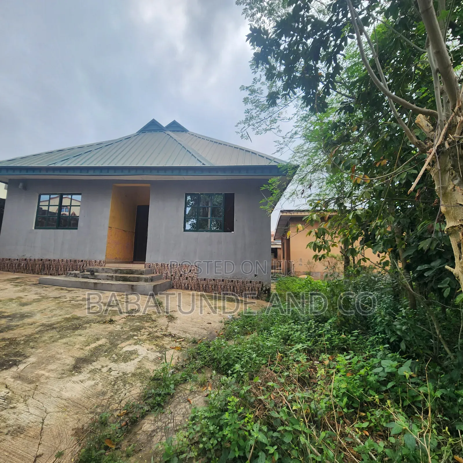 5bdrm Bungalow in Alakia for rent in Alakia