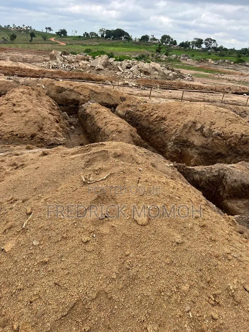 R of O Land for Sale at Lugbe, FCT Abuja in Sabon Lugbe