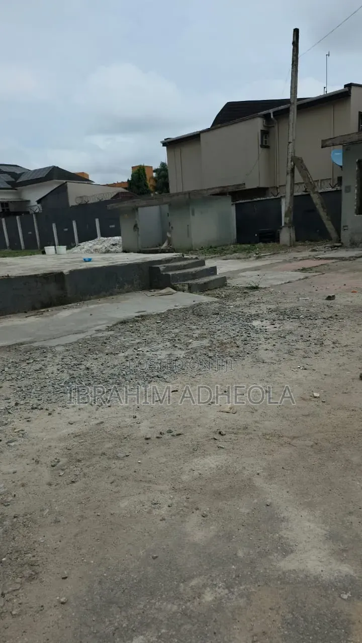 For Lease 3000 Square Meters 5 Years Minimum. in Ikeja GRA