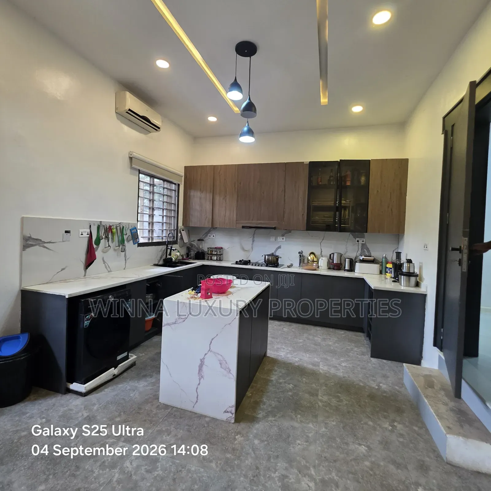 5bdrm Townhouse / Terrace in Southern Bridge, Jabi for rent in Jabi