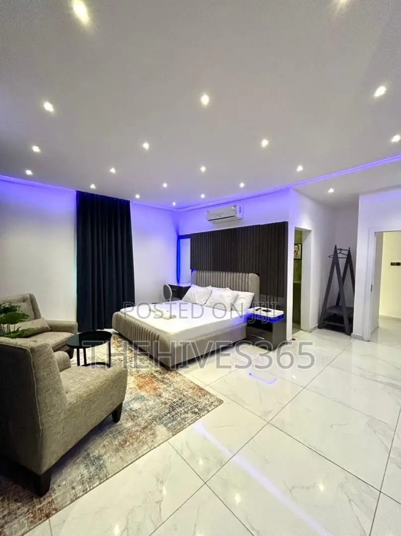Furnished 5bdrm House in Berra Estate, Agungi for sale in Agungi
