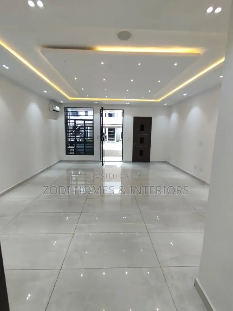 4bdrm Duplex in Victoria Island for rent in Victoria Island