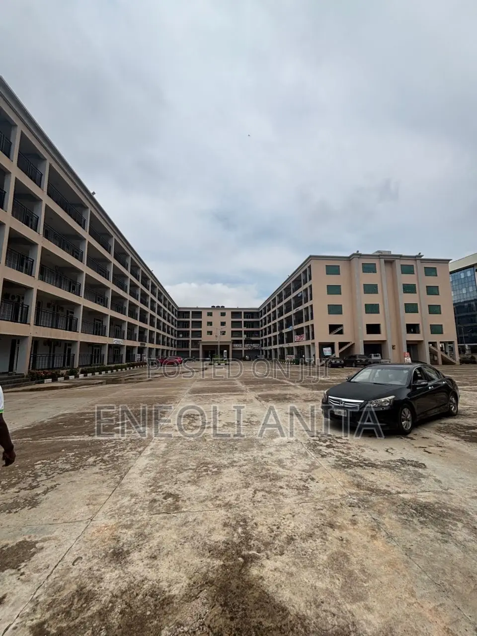 Shop Space for Rent in Durumi