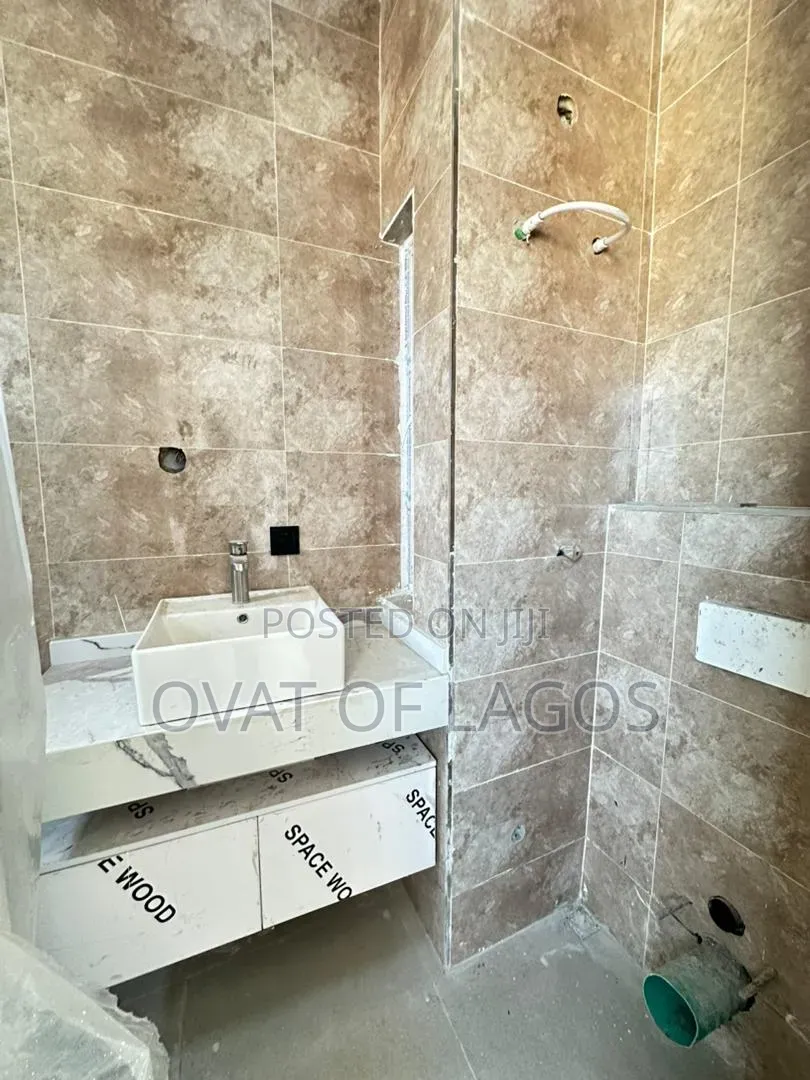 2bdrm Apartment in Lekki Phase 1 for sale in Lekki Phase 1