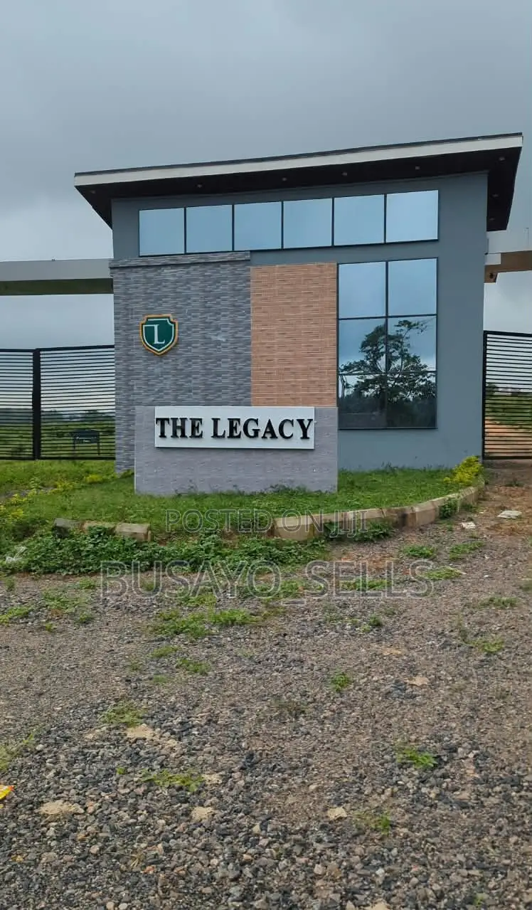 Resident Land Plots for Sale 500sqm Ibadan Circular Road–Promo ₦20M! in Ijebu Ode