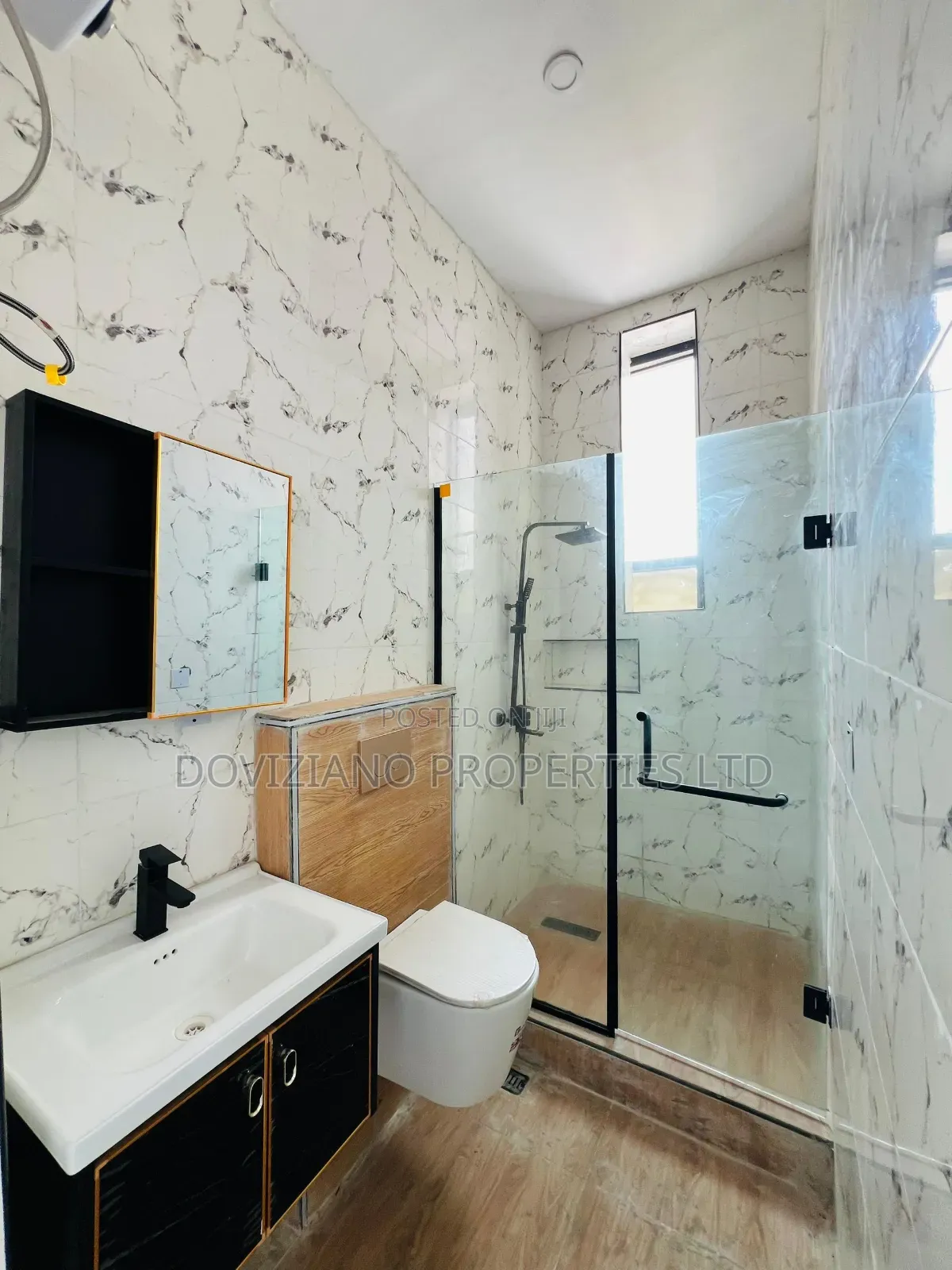 4bdrm Duplex in Ikota for sale in Ikota
